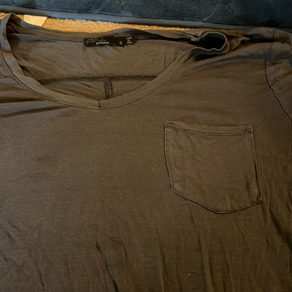 Prana small grey tee - Picture 4 of 5